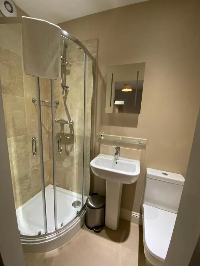 Brampton Holiday Homes - Beckside Apartment ברמפטון