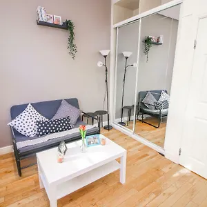 Flat Near Liverpool St & Shoreditch London. , London United Kingdom